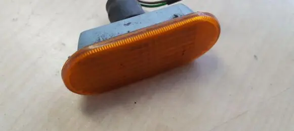 Volkswagen PASSAT B5 Front fender indicator light 3b0949117