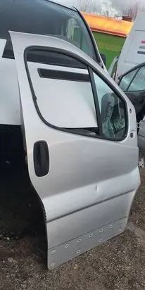 Opel Vivaro Front door