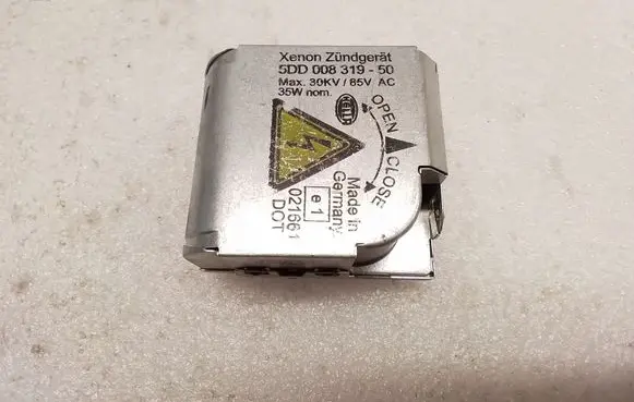 BMW X5 E53 Headlight ballast module Xenon 5DD00831950