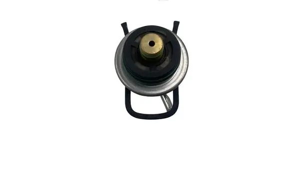 Volkswagen Golf IV Fuel pressure regulator 037133035C