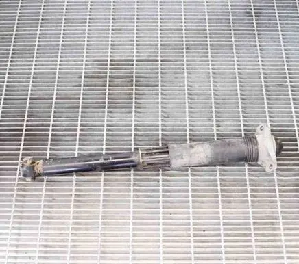 Volkswagen Golf VII Rear shock absorber/damper 5Q0513425J 1J0512135A