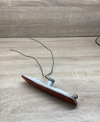 Volvo S40, V40 Front fender indicator light 185937B RIGHTSIDE