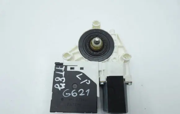 Audi TT TTS Mk2 Front door window regulator motor 8J8959802J 989448306