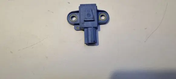 Volkswagen Golf V Airbag deployment crash/impact sensor 1K0955557