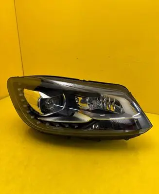 Volkswagen Touran II Headlight/headlamp 1T1941752H