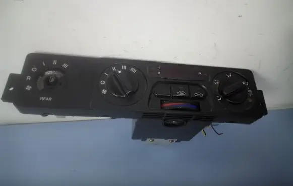 KIA Carnival Climate control unit OK55B61190 K55B