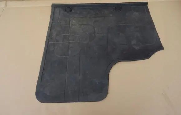 Nissan NV300 Front floor mat 8201409823