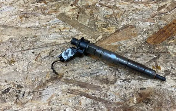 BMW 7 F01 F02 F03 F04 Fuel injector 7805428 N57D30A