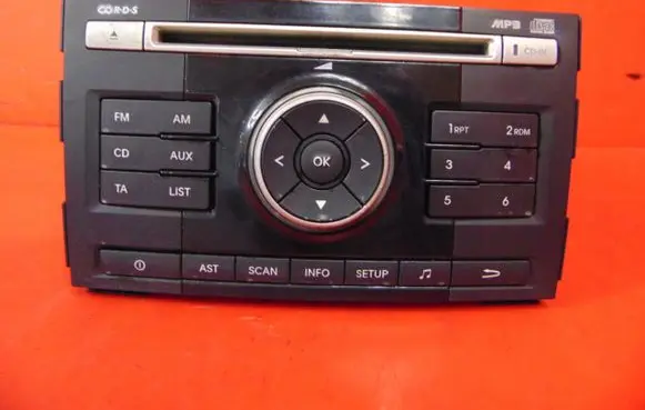 KIA Venga Radio/CD/DVD/GPS head unit 961601P000 KIAVENGAYN2012r