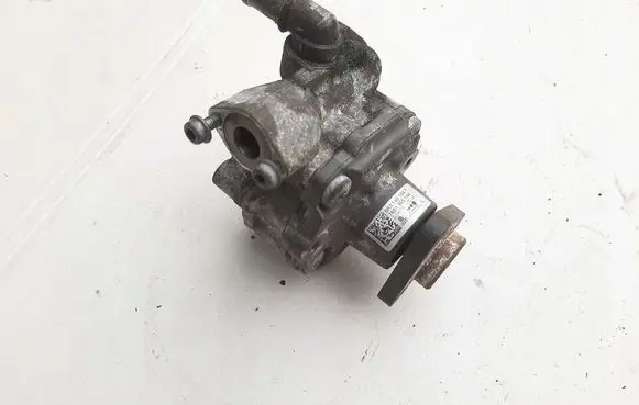 Audi A4 S4 B8 8K Power steering pump 8K0145154F
