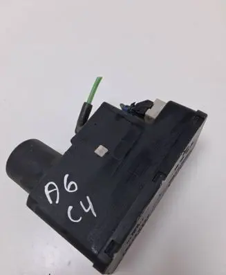 Audi A6 S6 C4 4A Central locking vacuum pump 4A0862257F