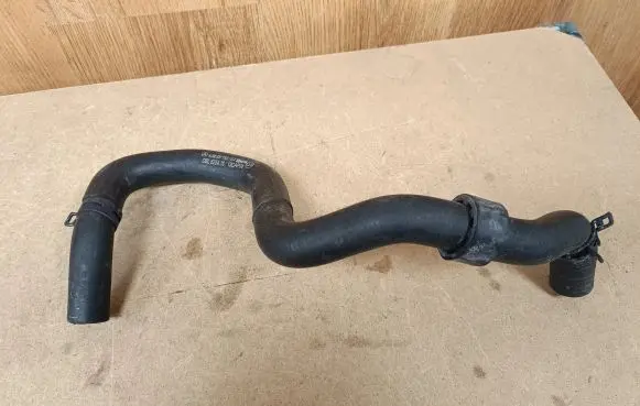 Mercedes-Benz GLC X253 C253 Engine coolant pipe/hose A2058301302