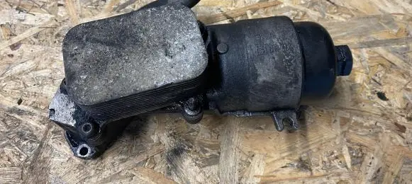 Peugeot Partner Oil filter mounting bracket