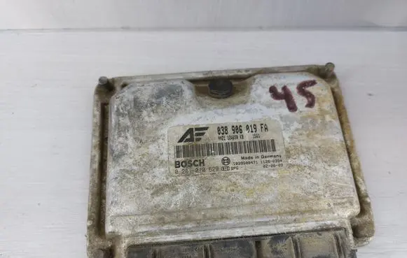 Ford Galaxy Engine control unit/module 038906019FA 0281010629