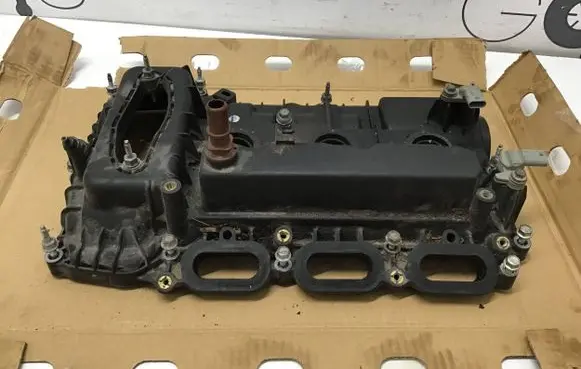 Rocker cam cover