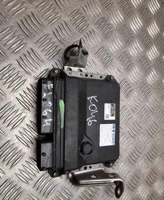 Toyota Prius+ (ZVW40) Engine control unit/module 8966147480