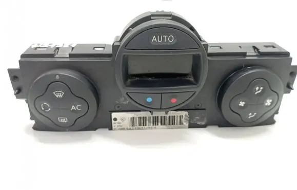 Renault Megane II Climate control unit 8200070752 69340005