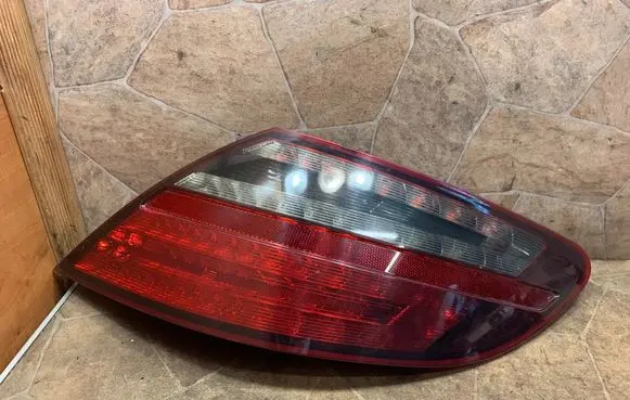 Mercedes-Benz SLK R172 Rear/tail lights A1729064000