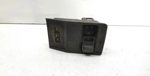 Fog light switch
