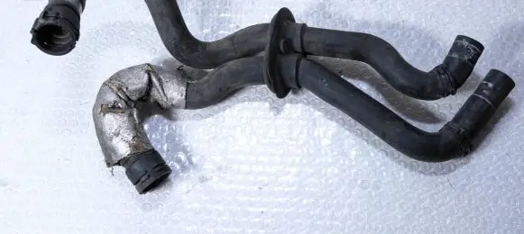 Audi A4 S4 B7 8E 8H Engine coolant pipe/hose 8E1819350M