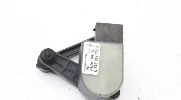 Audi Q7 4L Headlight/headlamp level sensor 7L0616213D