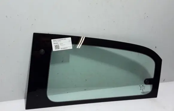 Renault Twingo III Rear door window glass 823010925R