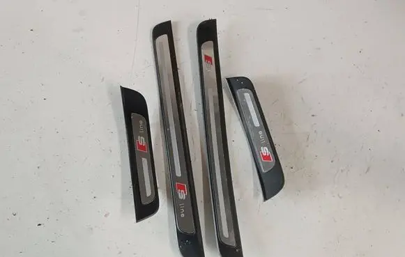 Audi A5 8T 8F Front sill trim cover 8T8853373 8T8853373B