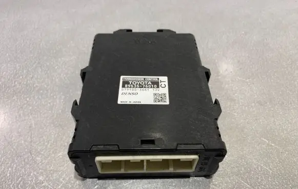 Toyota Prius (XW30) Gearbox control unit/module 8953576010