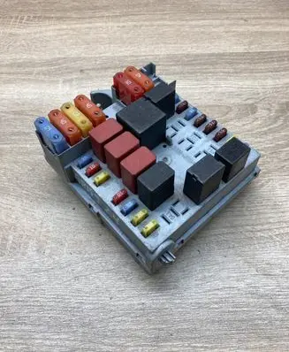 Alfa Romeo 159 Fuse module 50510968 57657