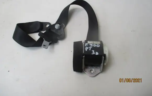 Fiat 500X Rear seatbelt