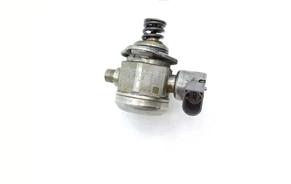 BMW X5 E70 Fuel injection high pressure pump 7595339