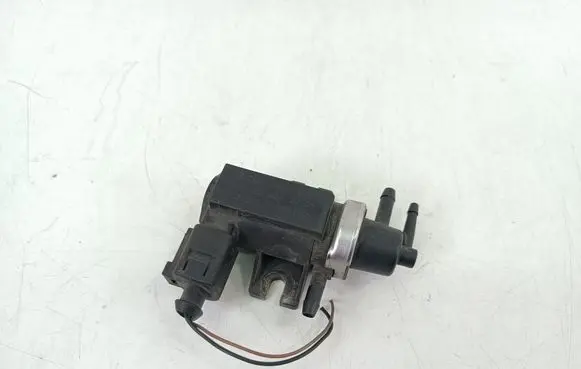 Volkswagen II LT Turbo solenoid valve 1J0906627