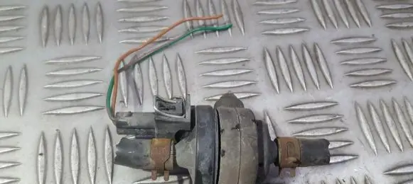 Valve vacuum