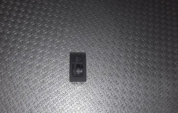 Toyota Corolla Verso E121 Headlight level height control switch