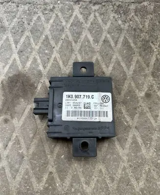 Audi A3 S3 8P Alarm control unit/module 1K0907719C