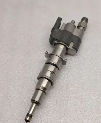 BMW 3 E90 E91 Fuel injector 7589048 10181010