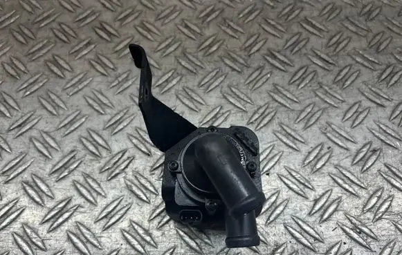 BMW 5 F10 F11 Electric auxiliary coolant/water pump 704077