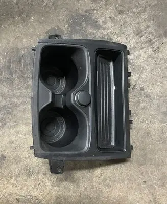 Cup holder front