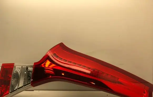 Volvo XC70 Rear/tail lights 2TZ011528031 31395923 011528031