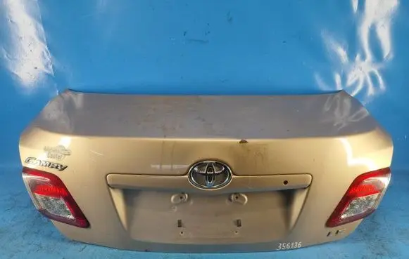 Toyota Camry Tailgate/trunk/boot lid 6440106280