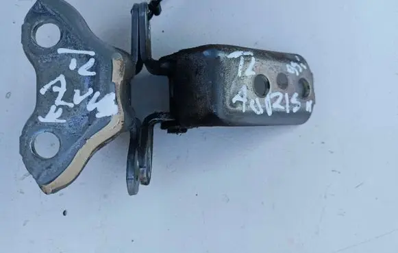 Toyota Auris E180 Loading door hinge set 