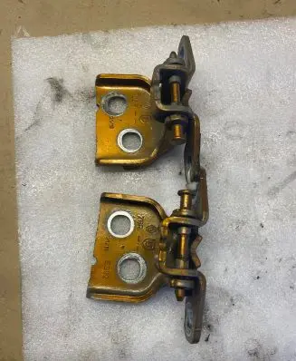 Dacia Duster II Front door hinge set 
