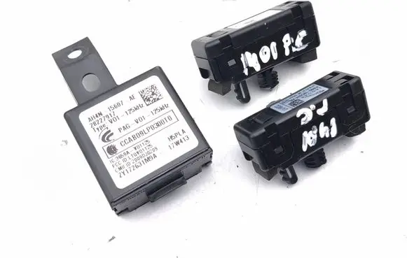 Jaguar F-Pace Aerial antenna amplifier FW9319C024AB AH4N15607AE