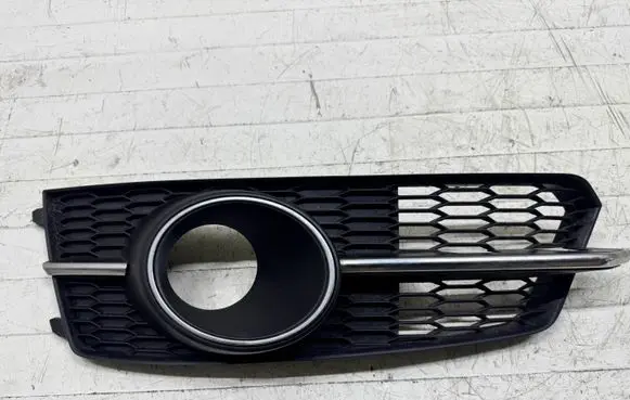 Front fog light trim/grill
