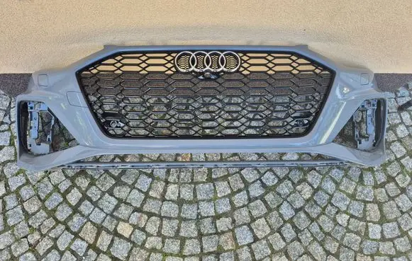 Audi RS4 Front bumper 8W0807437BE 8W08074378BF