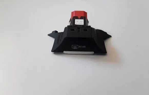 Audi TT TTS RS Mk3 8S Windscreen/window heater switch 8S2927117A