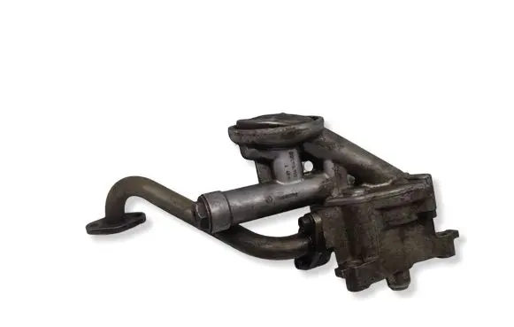 Volkswagen Golf III Oil pump 021115153