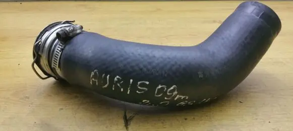 Toyota Auris 150 Intercooler hose/pipe 070612