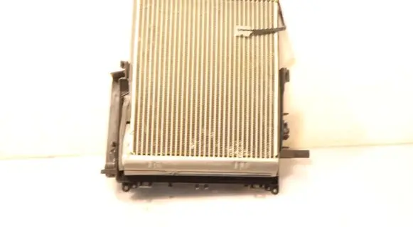 Toyota Yaris XP210 Air conditioning (A/C) radiator (interior) 