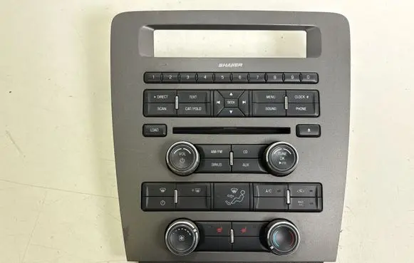 Ford Mustang V Head unit multimedia control CR3T18A802KA